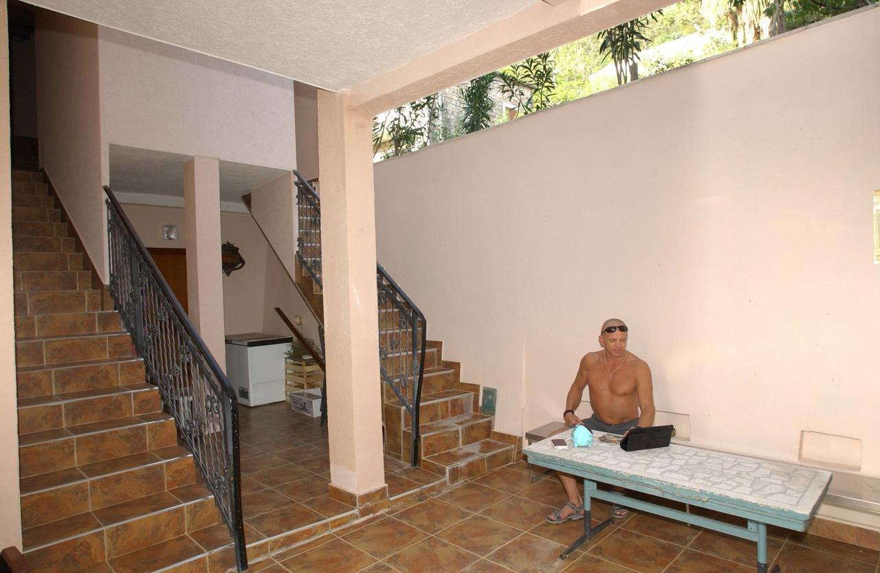 Mm Kovacevic Apartments Petrovac Exterior foto